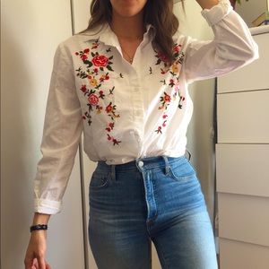 EMBROIDERED WHITE COLLAR SHIRT FLOWERS ROSES